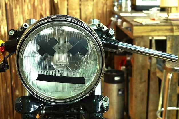 Очистка и полировка фар: подготовительный этап перед установкой тюнинговых элементов