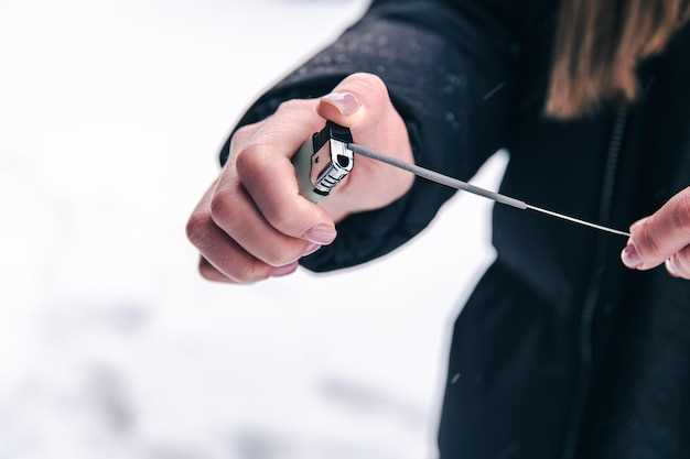 Удаление ограничителя открытия бардачка